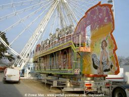 Foire-du-Trone-2005-montage-2005-252