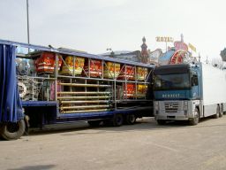 Foire-du-Trone-2005-montage-2005-272