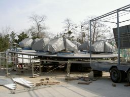 Foire-du-Trone-2005-montage-2005-277