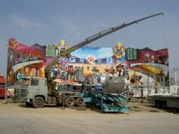 Foire-du-Trone-2005-montage-2005-281
