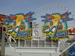 Foire-du-Trone-2005-montage-2005-289