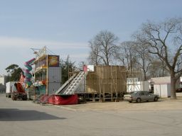 Foire-du-Trone-2005-montage-2005-292