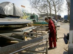 Foire-du-Trone-2005-montage-2005-309