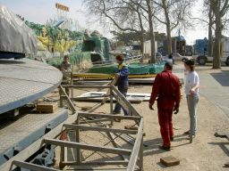 Foire-du-Trone-2005-montage-2005-313