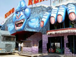 Foire-du-Trone-2005-montage-2005-316