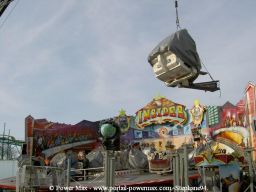 Foire-du-Trone-2005-montage-2005-331
