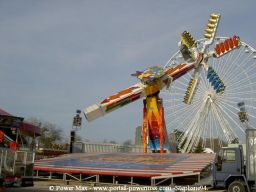 Foire-du-Trone-2005-montage-2005-337