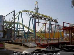 Foire-du-Trone-2005-montage-2005-370