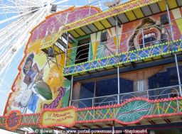 Foire-du-Trone-2005-montage-2005-385