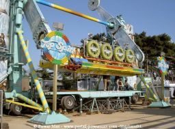 Foire-du-Trone-2005-montage-2005-410