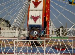 Foire-du-Trone-2005-montage-2005-414