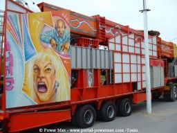Foire-du-Trone-2005-montage-2005-441