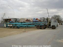 Foire-du-Trone-2005-montage-2005-49