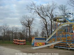 Foire-du-Trone-2005-montage-2005-497