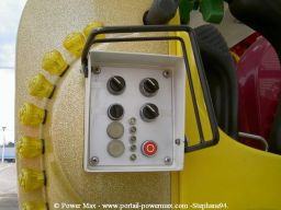 Foire-du-Trone-2005-montage-2005-60