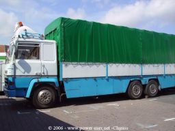 mini-IMG-2048