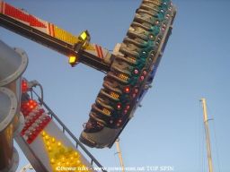 Paris-Foire-du-Trone-2006-112