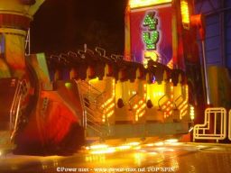 Paris-Foire-du-Trone-2006-156