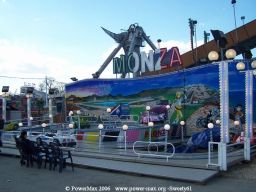Paris-Foire-du-Trone-2006-170