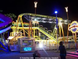 Paris-Foire-du-Trone-2006-300
