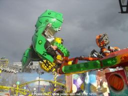 Paris-Foire-du-Trone-2006-65
