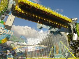 Paris-Foire-du-Trone-2006-94