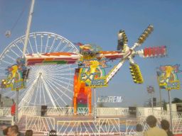 Paris-Foire-Du-Trone-2007-155