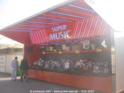 Paris-Foire-Du-Trone-2007-24