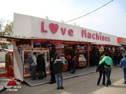 Paris-Foire-du-Trone-2009-144