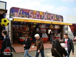 Paris-Foire-du-Trone-2009-54