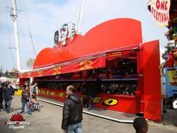 Paris-Foire-du-Trone-2009-74