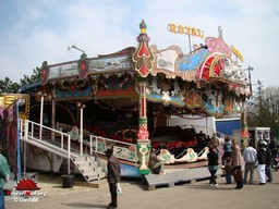 Paris-Foire-du-Trone-2009-82