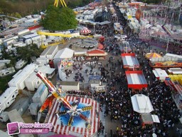 Paris-Foire-du-Trone-2010-204