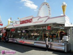 Paris-Foire-du-Trone-2011-109