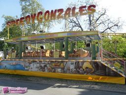 Paris-Foire-du-Trone-2011-124