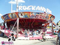 Paris-Foire-du-Trone-2011-18