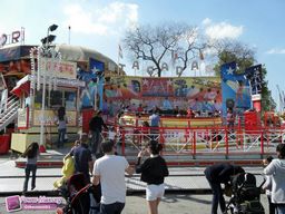 Paris-Foire-du-Trone-2011-21
