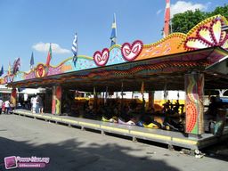 Paris-Foire-du-Trone-2011-26