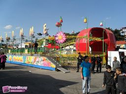 Paris-Foire-du-Trone-2011-44