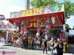 Paris-Foire-du-Trone-2011-49