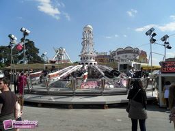 Paris-Foire-du-Trone-2011-5