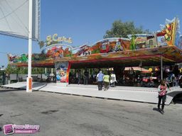 Paris-Foire-du-Trone-2011-54