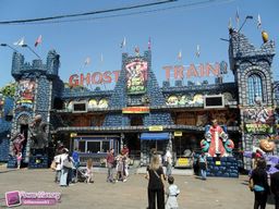 Paris-Foire-du-Trone-2011-56