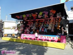 Paris-Foire-du-Trone-2011-59