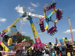 Paris-Foire-du-Trone-2011-60