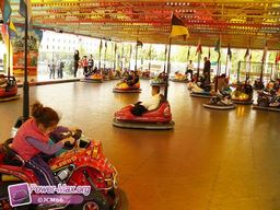 Paris-Foire-du-Trone-2011-72