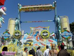 Paris-Foire-du-Trone-2011-9