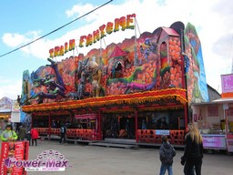 Paris-Foire-du-Trone-2012-10