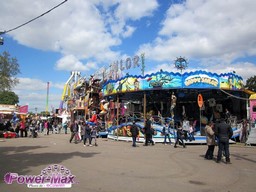 Paris-Foire-du-Trone-2012-117