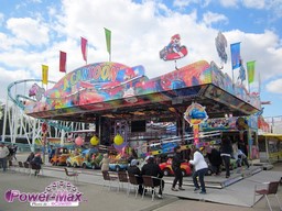Paris-Foire-du-Trone-2012-13